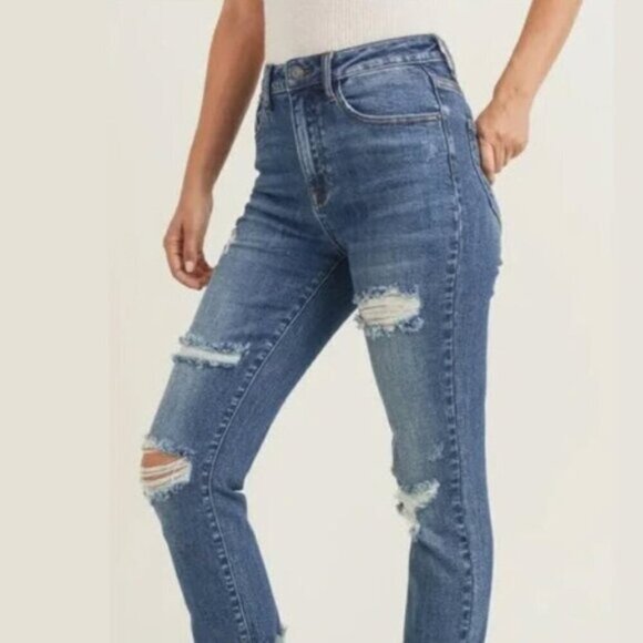 Sold sold sold - Picture 2 of 16